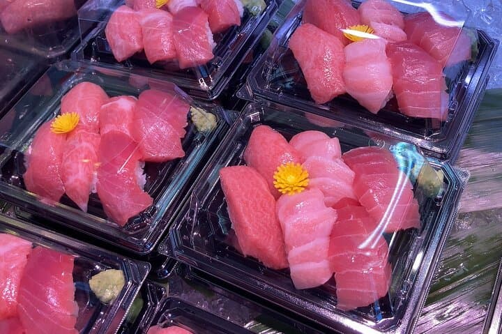 Tsukiji Fish Market Culture Walking and Food Tour — photo 2