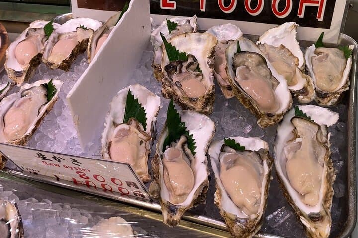 Tsukiji Fish Market Walking Tour with English Speaking Guide — photo 6