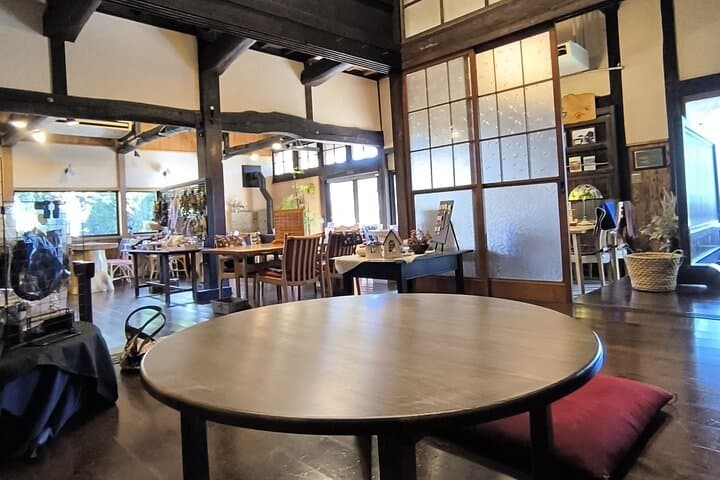 Making wooden iPhone cases in a 200-year-old Japanese house — photo 3