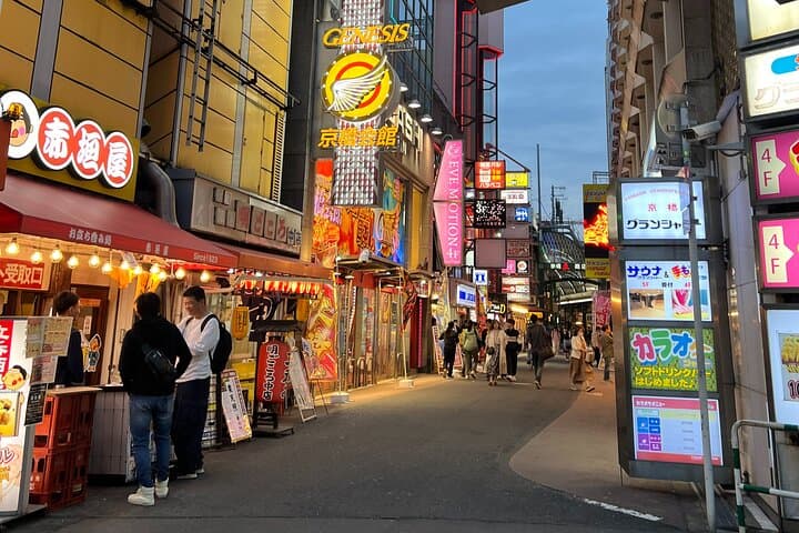 Osaka Bar Hopping Experience in Kyobashi — photo 2