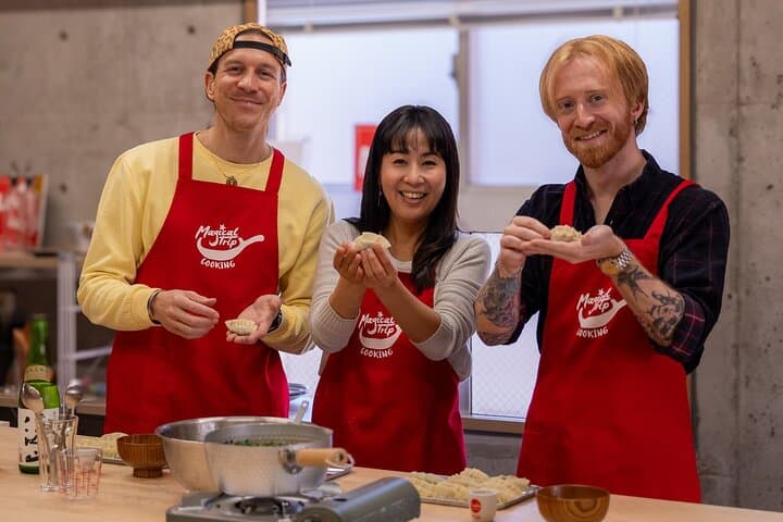 Osaka Cooking Class and Sake Tasting with Local Supermarket Visit — photo 2