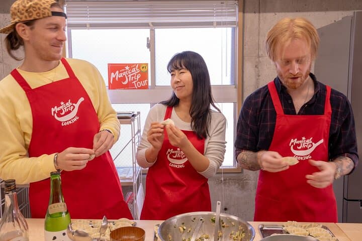 Osaka Cooking Class and Sake Tasting with Local Supermarket Visit — photo 20