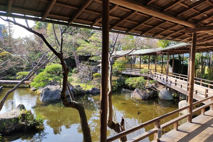Private Tour of the Secret Corners of Tokyo