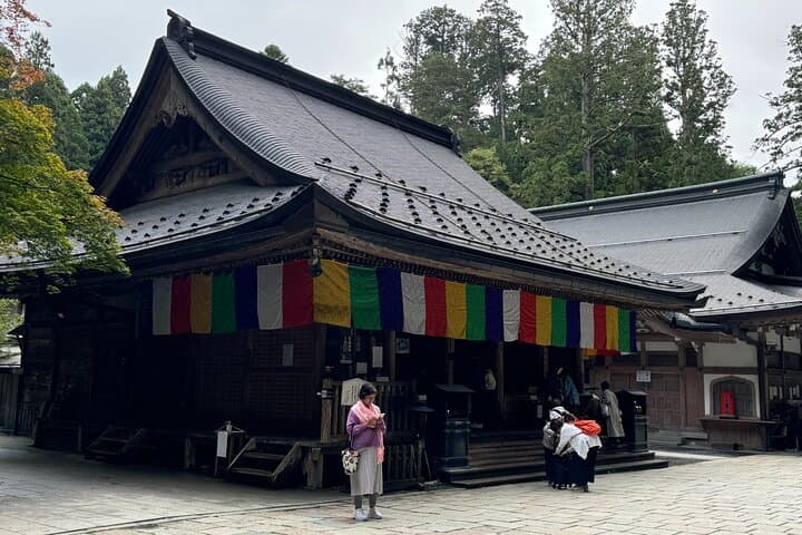 Koyasan: Must-See Okuno-in Cemetery 2-Hour Guided Tour — photo 7