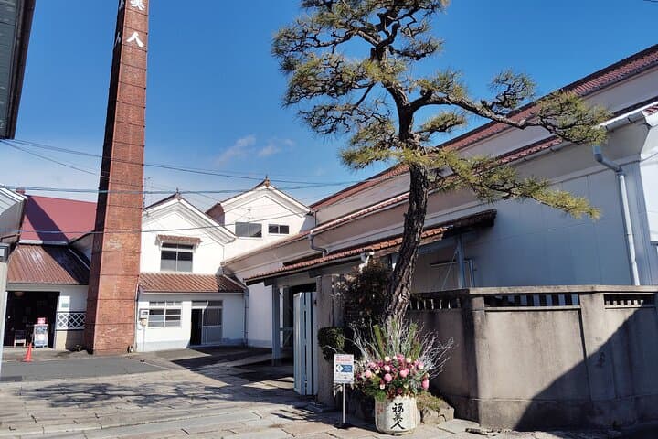 Hiroshima Saijo Sake Tasting Guided Tour - 7 Breweries in 2 Hours — photo 5