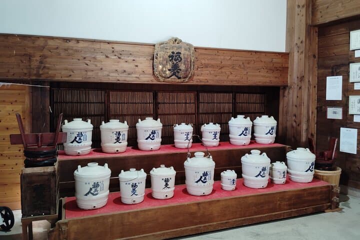 Hiroshima Saijo Sake Tasting Guided Tour - 7 Breweries in 2 Hours — photo 15