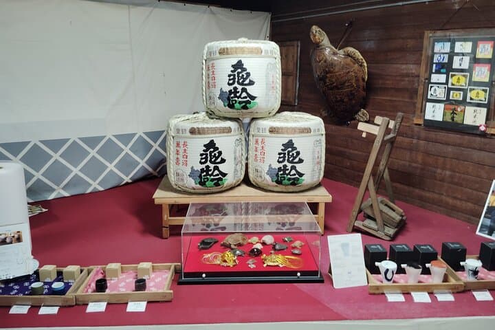 Hiroshima Saijo Sake Tasting Guided Tour - 7 Breweries in 2 Hours — photo 17