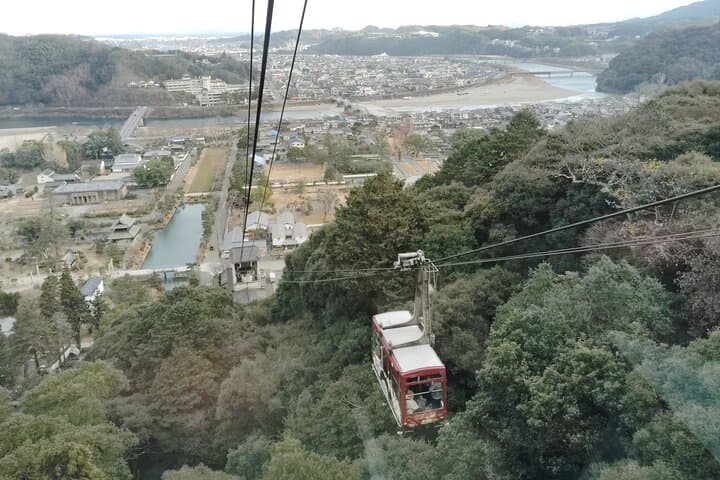 Kintai Kyo Bridge and Iwakuni Castle with Local Guide — photo 15