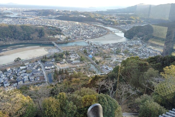 Kintai Kyo Bridge and Iwakuni Castle with Local Guide — photo 6