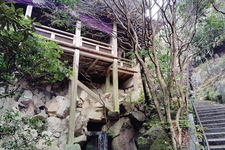 Mitaki Temple Guided Tour in Hiroshima — photo 3