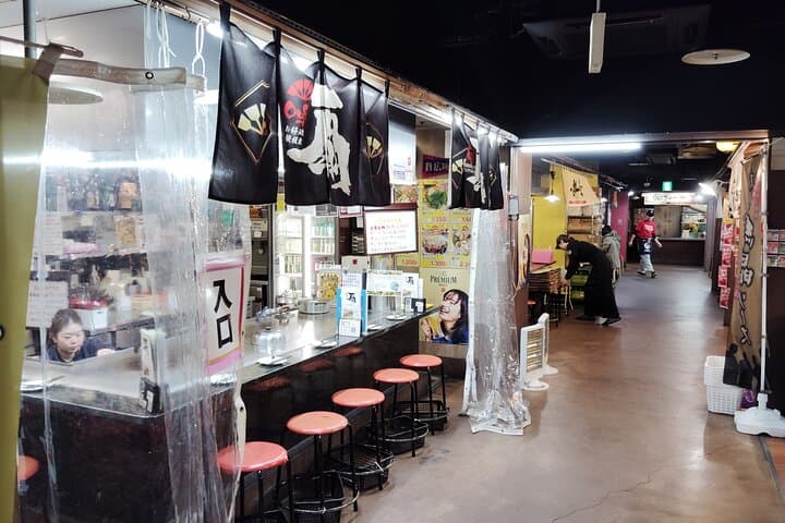 Hiroshima: Okonomiyaki Hopping Tour – Compare 2 Local Styles — photo 6