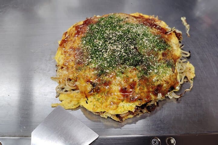 Hiroshima: Okonomiyaki Hopping Tour – Compare 2 Local Styles — photo 13