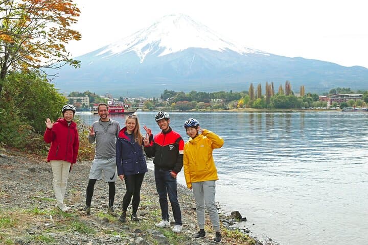 Mt. Fuji Fifth Station and Lake Kawaguchiko Private Tour by Car — photo 4