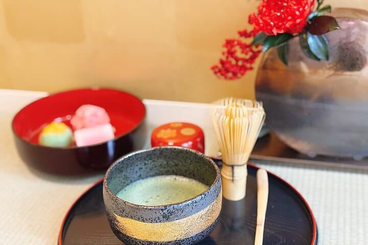 Private Tea Ceremony and Calligraphy Experiences in Osaka — photo 9