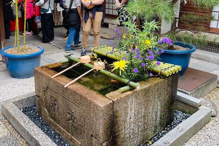 Nishiki Market Walking Food Tour with Local guide — photo 20