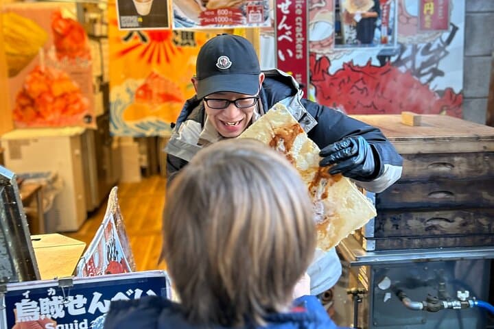 Tokyo Tsukiji Fish Market Food&Culture Walking Tour With a LOCAL! — photo 12