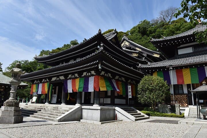 Private Day Tour to Kamakura - Beach, Nature & Onsen - From Tokyo — photo 3