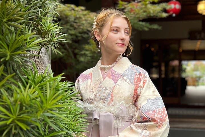 Osaka: Family-Friendly Kimono & Yukata Experience at WARGO — photo 15