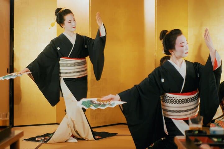 TOKYO:Traditional Geisha Show&(Japanese Dinner or tea ceremony) — photo 12