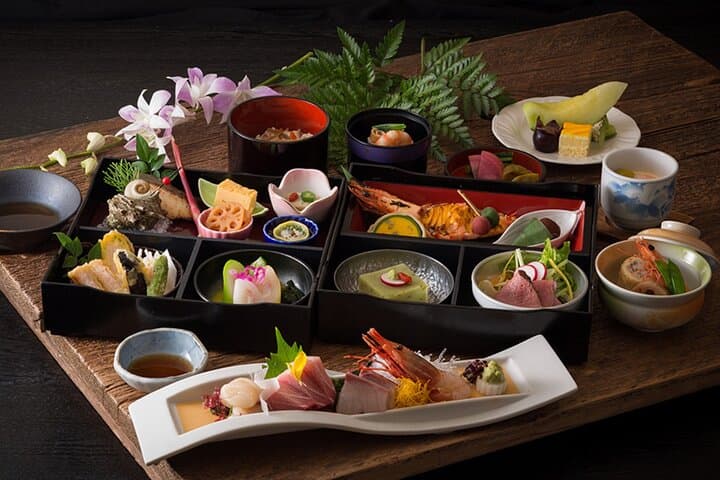 TOKYO:Traditional Geisha Show&(Japanese Dinner or tea ceremony) — photo 13