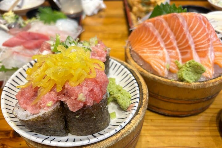 Shinjuku: Food Tour – 15 Dishes at 4 Eateries — photo 2