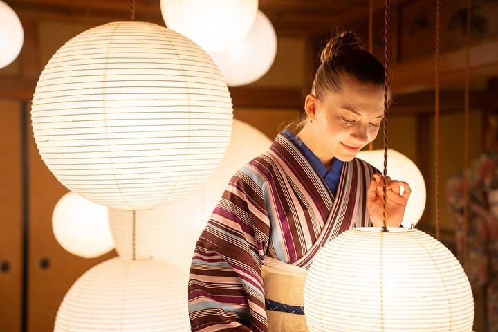 Lantern and Mini Japanese Umbrella Painting with Artisan Visit — photo 5