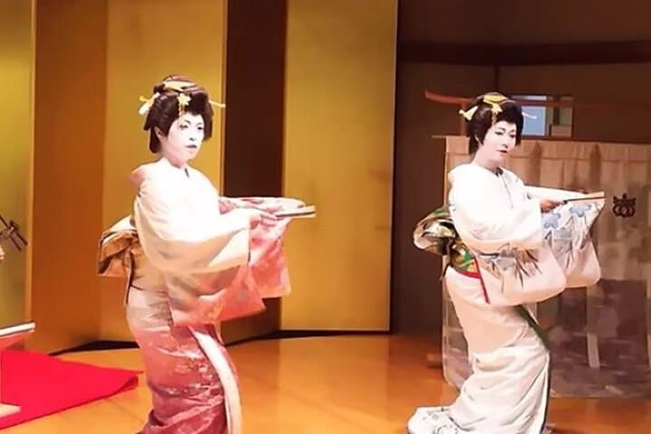 Samurai Fencing Geisha Dance and Mito Kairakuen Garden — photo 3