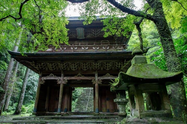 YokaBus Fukuoka Shared Bus Tour with Guide — photo 2