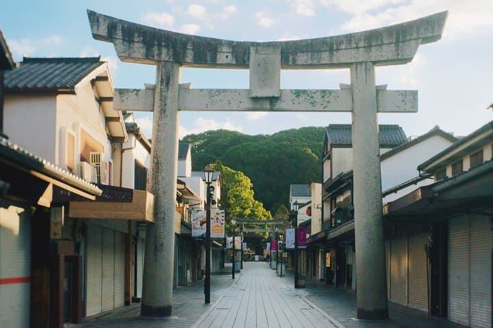Morning Purification Ritual at Dazaifu Tenmangu by Train Tour — photo 5
