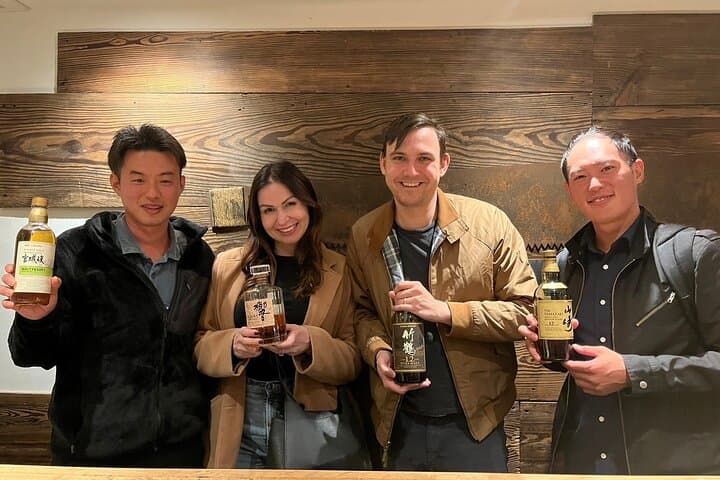 Japanese whiskey tasting; relaxed and educational in the bar — photo 9