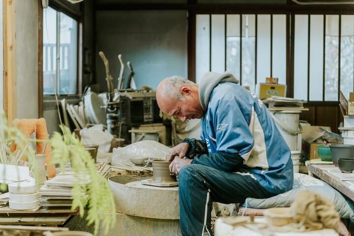 "Tamba-yaki" Ancient Kilns Guided Tour by Local Pottery Artist — photo 9
