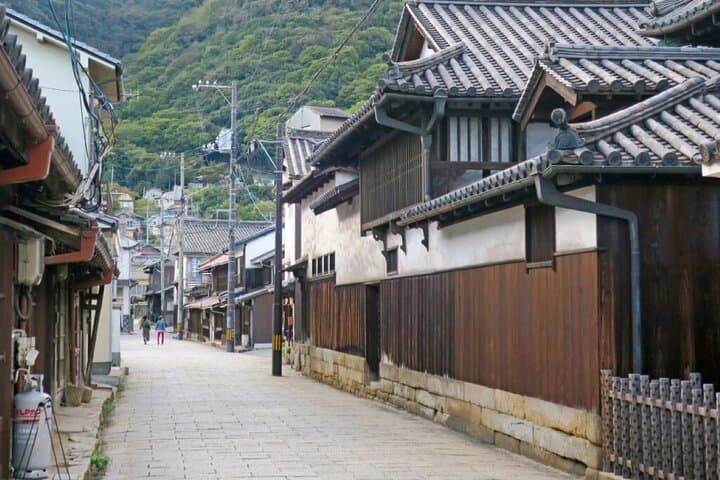 One Day Fukuyama Castle Tomonoura and Sensui jima Island Tour — photo 11