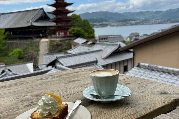 Miyajima Island Day Tour in Sacred Sites and Mount Misen — photo 12