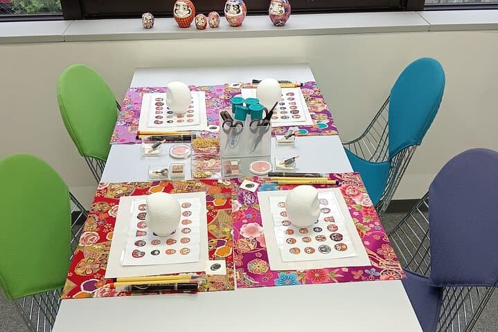 Daruma Workshop by Making your Own Japanese Souvenir in Shinjuku — photo 5