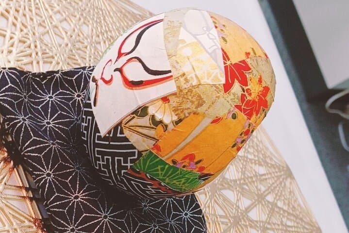 Daruma Workshop by Making your Own Japanese Souvenir in Shinjuku — photo 6