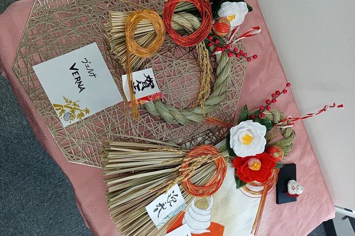 Daruma Workshop by Making your Own Japanese Souvenir in Shinjuku — photo 15