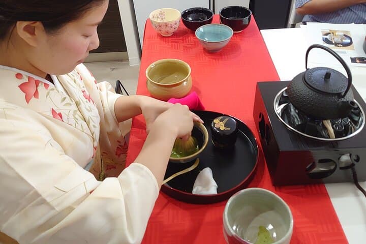 Authentic Tea Ceremony with Wagashi near Dotonbori