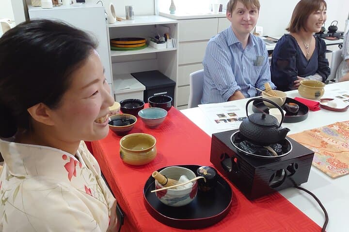 Authentic Tea Ceremony with Wagashi near Dotonbori — photo 4