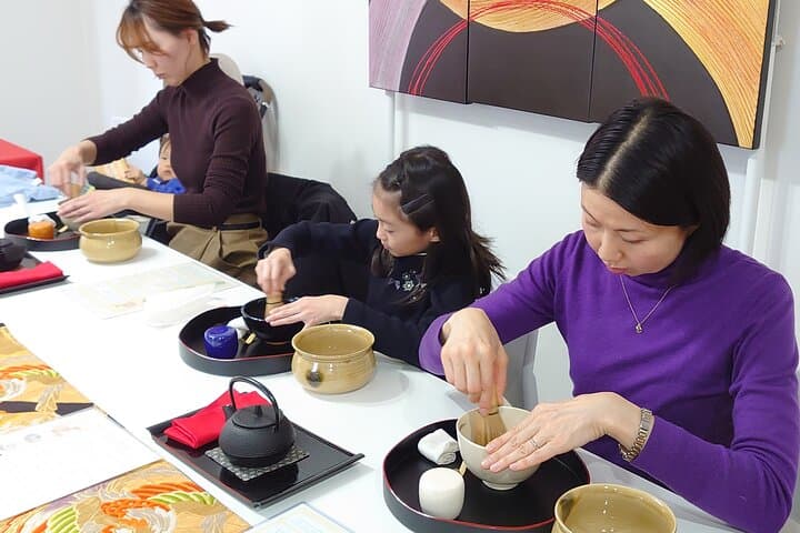 Authentic Tea Ceremony with Wagashi near Dotonbori — photo 7