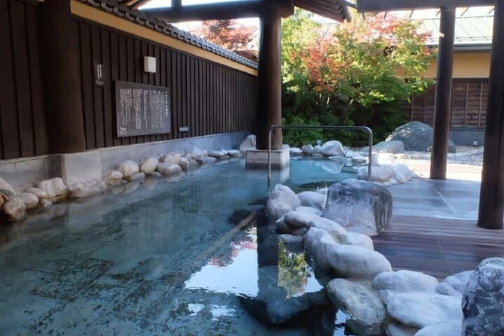 Mt. Fuji to Lake Kawaguchi, Lake Yamanaka and Onsen Day Tour — photo 5