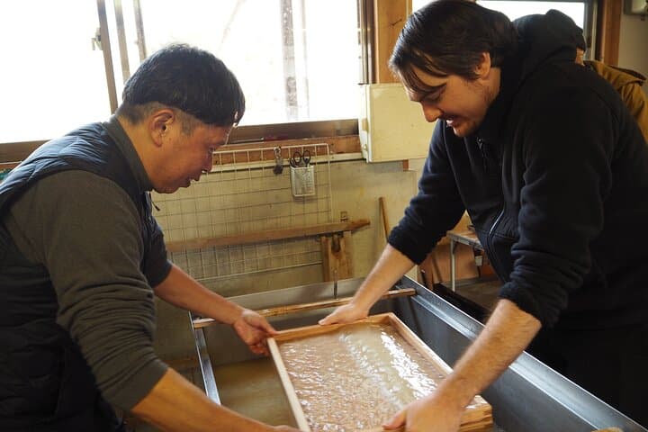 Handmade Japanese Paper Experience in Yoshino (Nara)