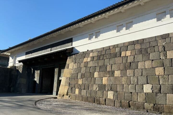 Tokyo Imperial Palace with Kagurazaka Alley Tour — photo 11