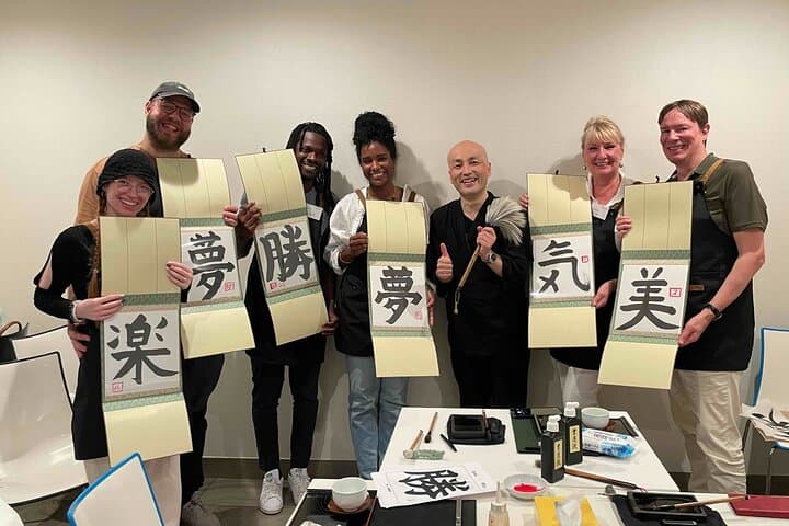 Japanese Calligraphy Experience in Osaka — photo 2