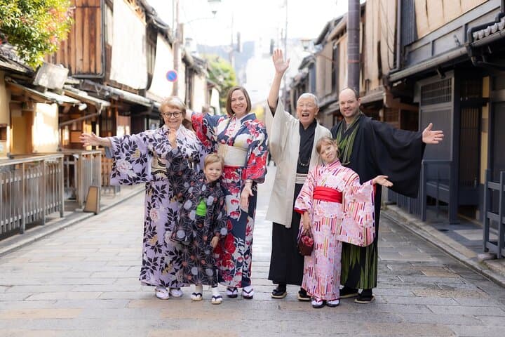 Kyoto Kimono & Yukata Rental to enjoy stylish tradition — photo 6