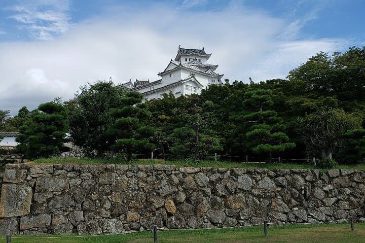 2.5 Hour Private History and Culture Tour in Himeji Castle — photo 3