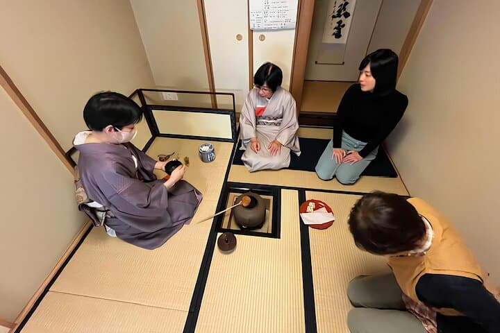 Tea ceremony experience in Osaka with a small group — photo 5