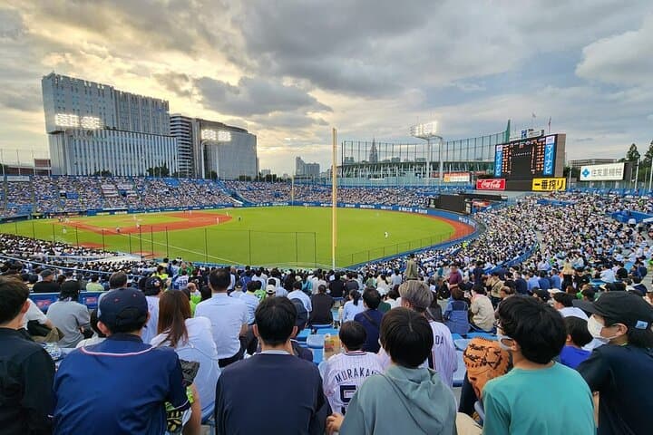 Tokyo: Soccer/Football Match with a Local Fan(with TICKET) — photo 9