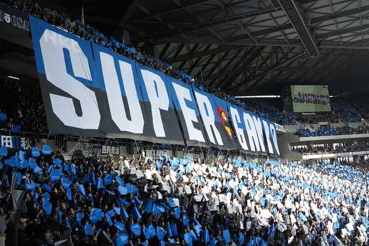 Tokyo: Soccer/Football Match with a Local Fan(with TICKET) — photo 10
