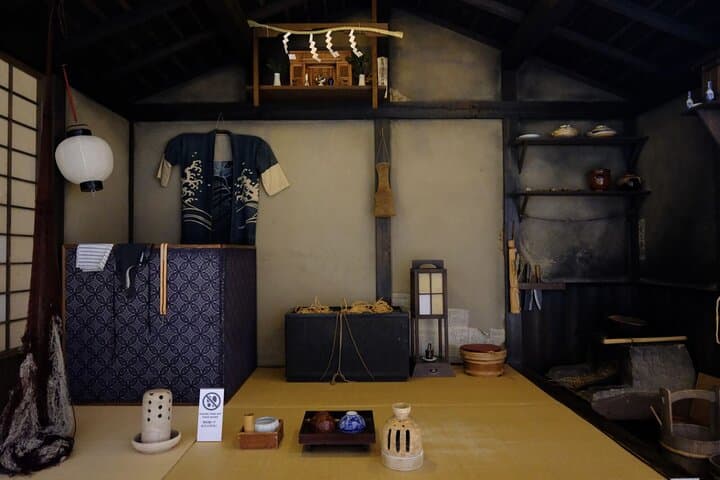 Tokyo Tour Imperial Palace, Sake, Robots, Gardens and Edo Museum — photo 7