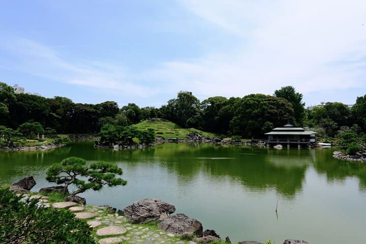 Tokyo Tour Imperial Palace, Sake, Robots, Gardens and Edo Museum — photo 12